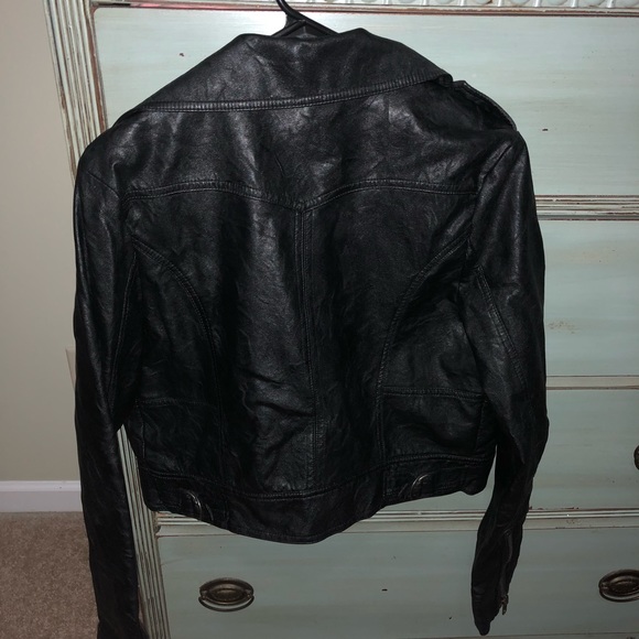 Leather jacket - Picture 3 of 5